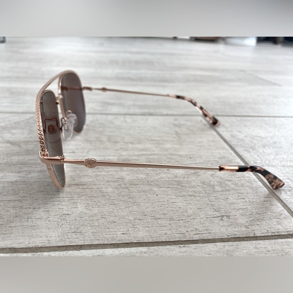 Alex Perry Aviator Rose-Gold Sunglasses - Picture 4 of 11